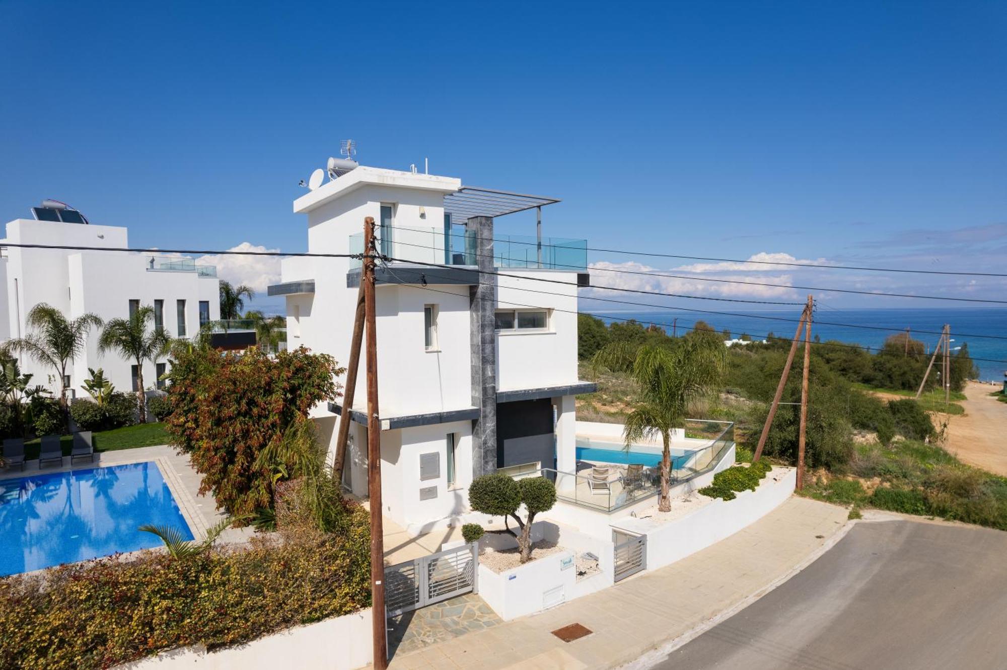 Seaside Luxury Villa Paralimni Luaran gambar
